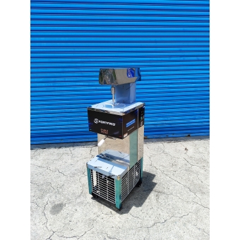 V-5 ou V-5 AÇAÍ - STYLE - Máquina produtora de sorvete em massa de até 15 litros/h.